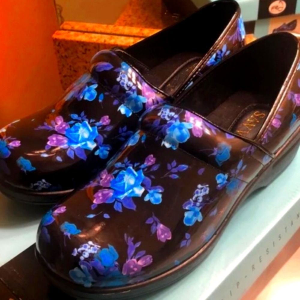 Savvy Nursing Shoes